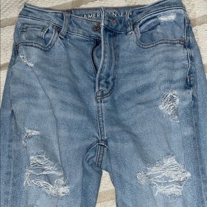 “American Eagle” mom jeans 💕 size 0